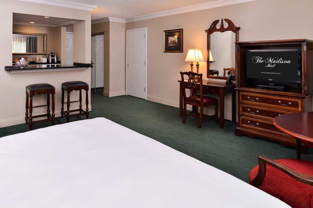 The Madison Hotel Morristown Exterior foto
